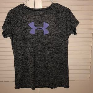 Under Armour girl t-shirt